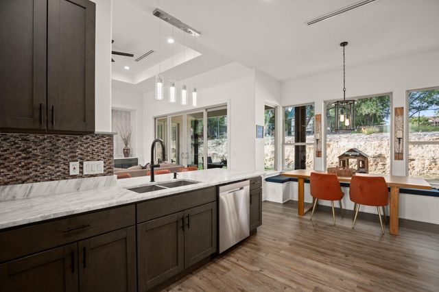 4216 Hillside DR, Lago Vista, TX 78645