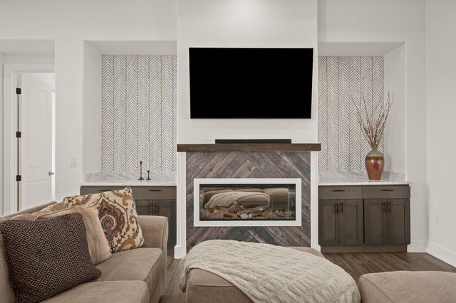 4216 Hillside DR, Lago Vista, TX 78645