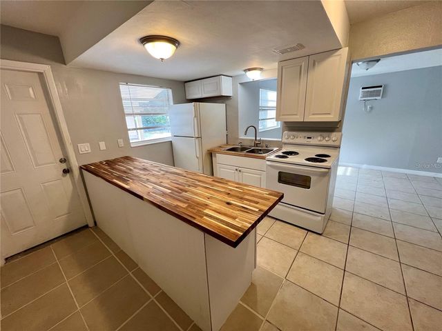 908 BEVERLY AVENUE B, Largo, FL 33770