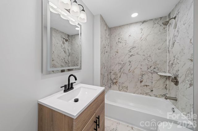 4 American Street, Mount Holly, NC 28120