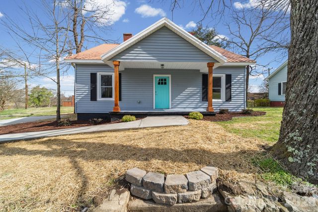 4 American Street, Mount Holly, NC 28120