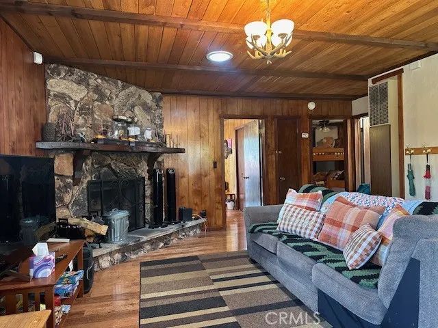 245 Sunset, Sugarloaf, CA 92386