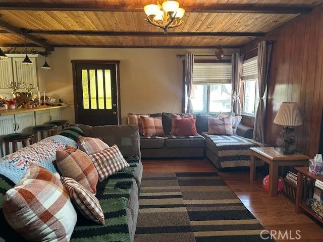 245 Sunset, Sugarloaf, CA 92386