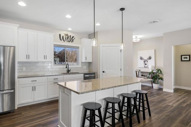 11430 Legacy Court, East Gull Lake, MN 56401