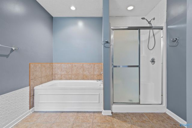 17111 Stone Valley Drive, Athens, AL 35611