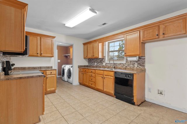 17111 Stone Valley Drive, Athens, AL 35611