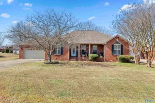 17111 Stone Valley Drive, Athens, AL 35611