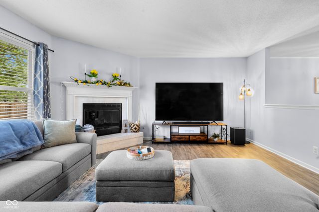 9891 Sapphire Berry Lane, Fishers, IN 46038