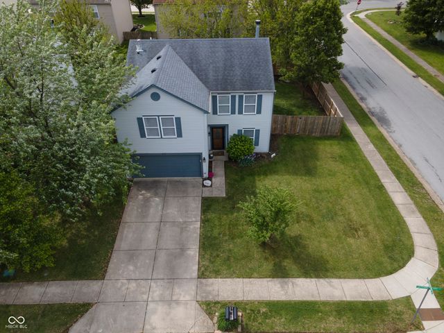 9891 Sapphire Berry Lane, Fishers, IN 46038