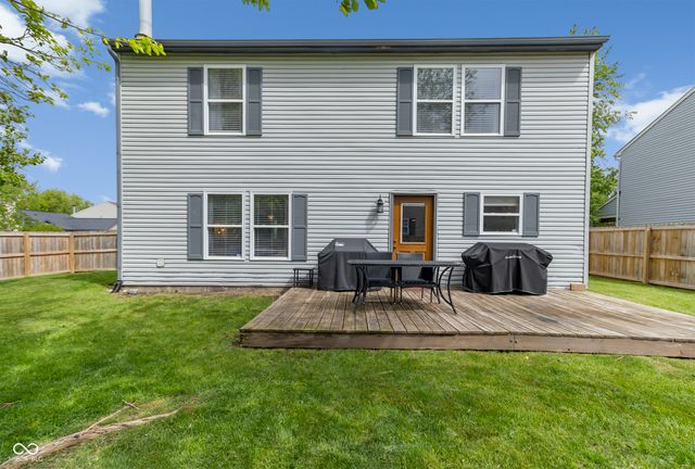 9891 Sapphire Berry Lane, Fishers, IN 46038
