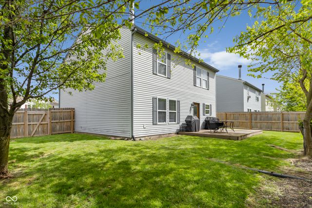 9891 Sapphire Berry Lane, Fishers, IN 46038