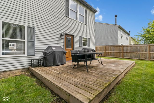 9891 Sapphire Berry Lane, Fishers, IN 46038