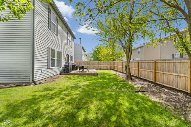 9891 Sapphire Berry Lane, Fishers, IN 46038
