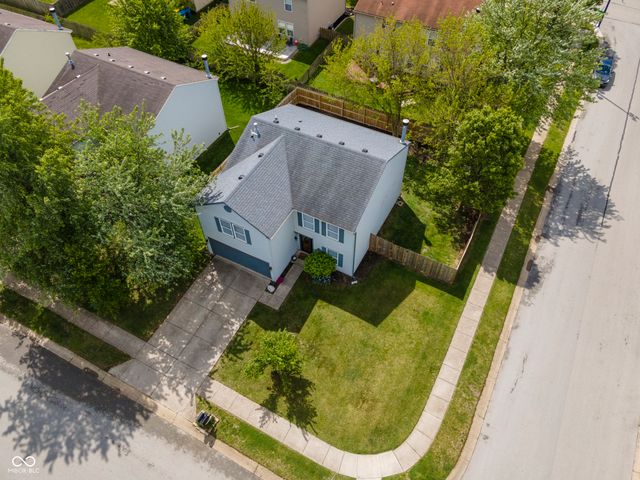 9891 Sapphire Berry Lane, Fishers, IN 46038