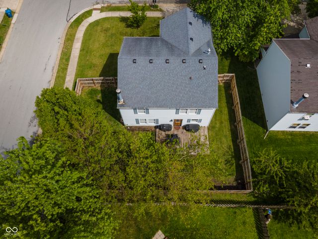 9891 Sapphire Berry Lane, Fishers, IN 46038
