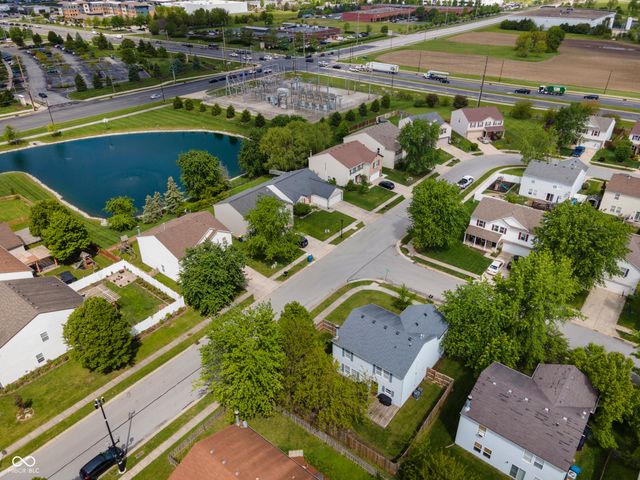 9891 Sapphire Berry Lane, Fishers, IN 46038