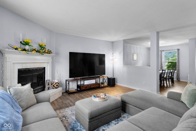 9891 Sapphire Berry Lane, Fishers, IN 46038
