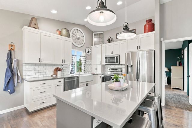 524 S Moore Ln, Spokane Valley, WA 99037