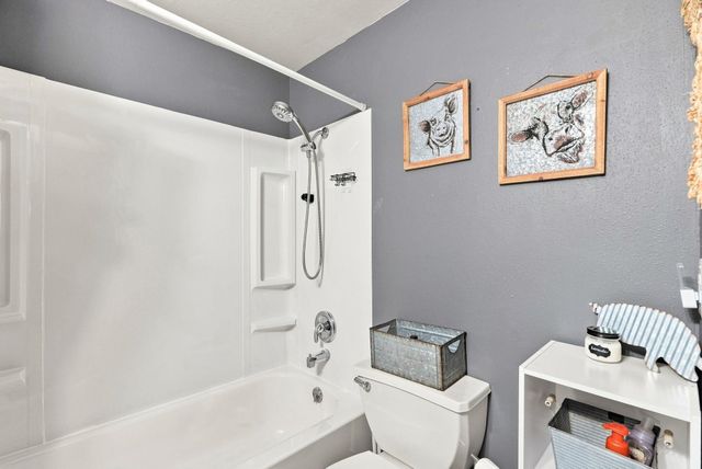 524 S Moore Ln, Spokane Valley, WA 99037