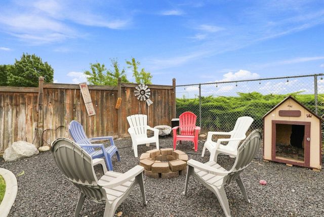 524 S Moore Ln, Spokane Valley, WA 99037