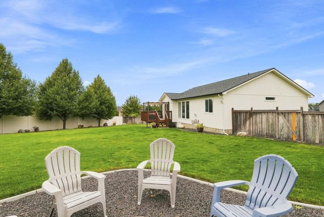 524 S Moore Ln, Spokane Valley, WA 99037