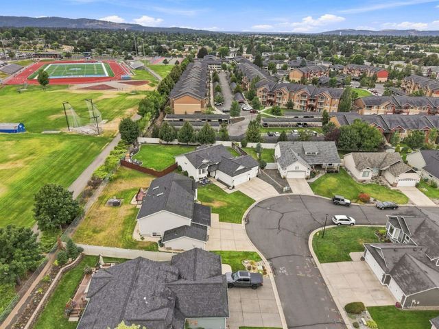 524 S Moore Ln, Spokane Valley, WA 99037