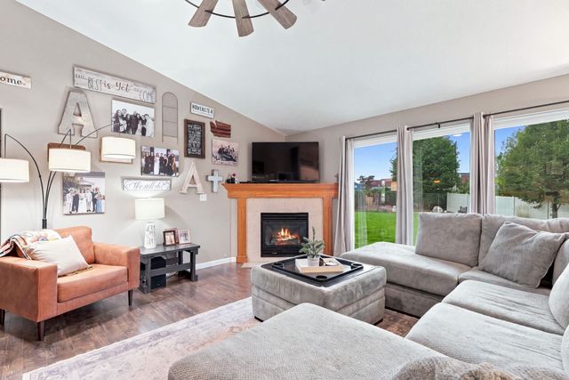 524 S Moore Ln, Spokane Valley, WA 99037