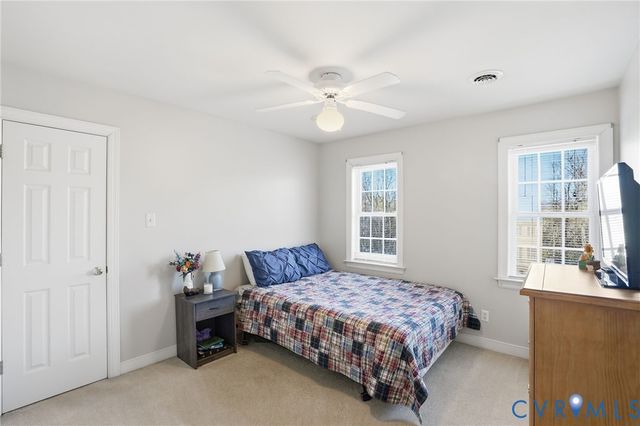 12325 Point Sunrise Ct, Midlothian, VA 23112