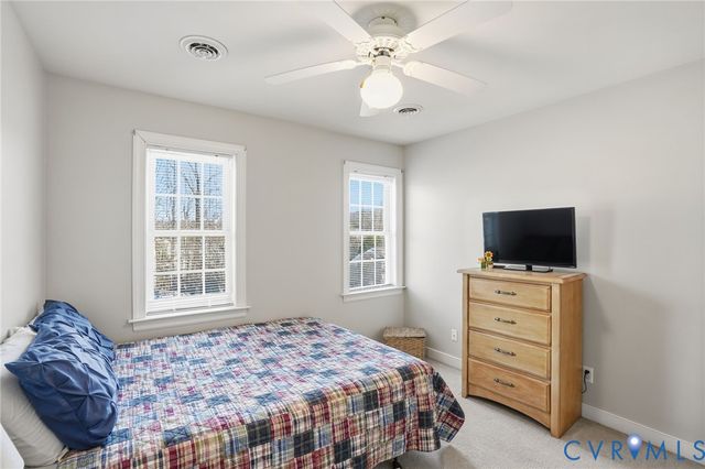 12325 Point Sunrise Ct, Midlothian, VA 23112