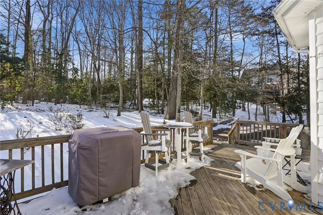 12325 Point Sunrise Ct, Midlothian, VA 23112