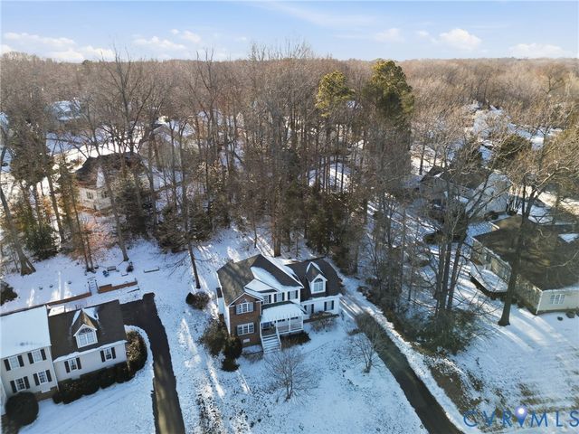 12325 Point Sunrise Ct, Midlothian, VA 23112