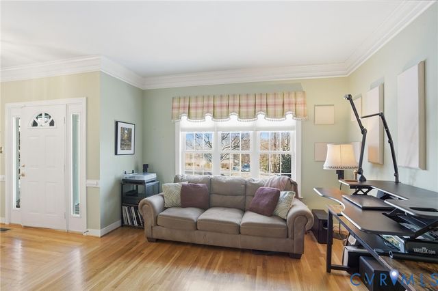 12325 Point Sunrise Ct, Midlothian, VA 23112