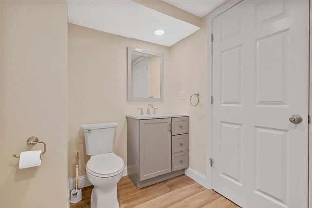 6 Dale St 6, Franklin, MA 02038