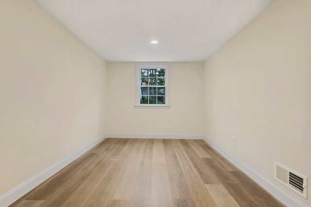 6 Dale St 6, Franklin, MA 02038