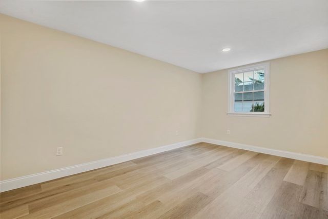 6 Dale St 6, Franklin, MA 02038