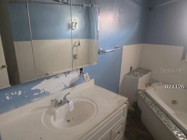 321 ARIANA AVENUE, Auburndale, FL 33823