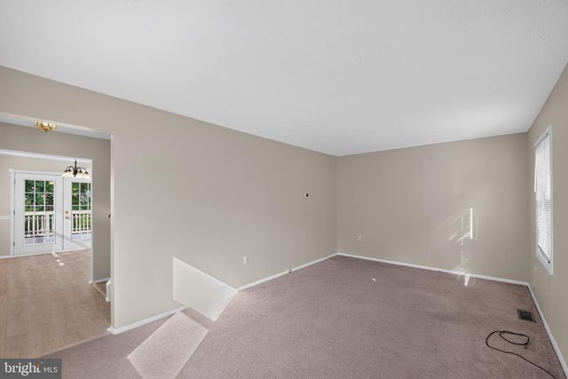 2074 LAKE GROVE LN, Crofton, MD 21114