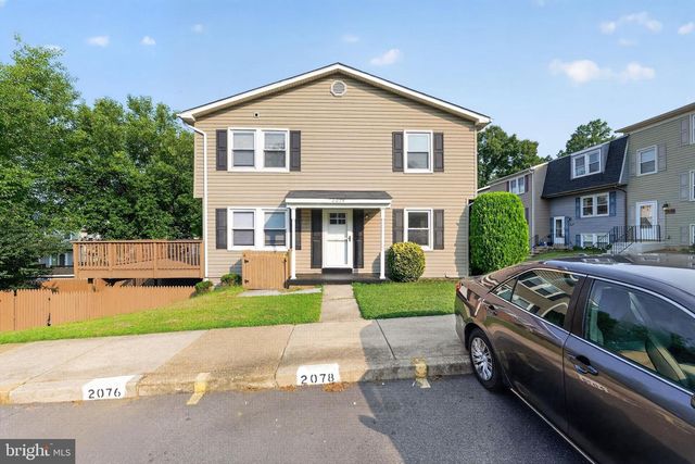 2074 LAKE GROVE LN, Crofton, MD 21114