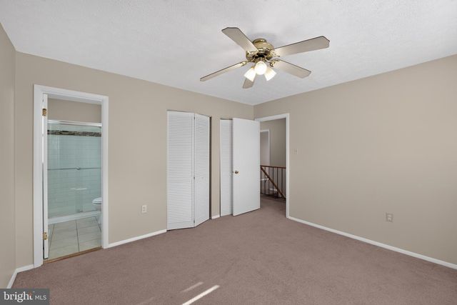 2074 LAKE GROVE LN, Crofton, MD 21114