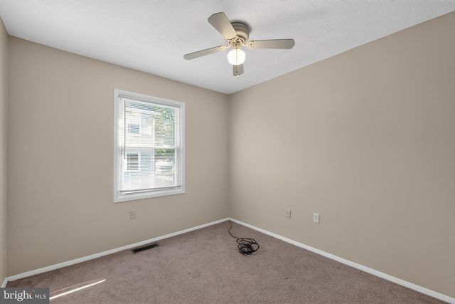 2074 LAKE GROVE LN, Crofton, MD 21114