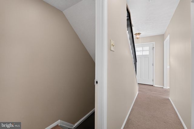 2074 LAKE GROVE LN, Crofton, MD 21114