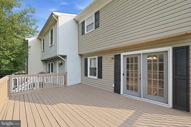 2074 LAKE GROVE LN, Crofton, MD 21114