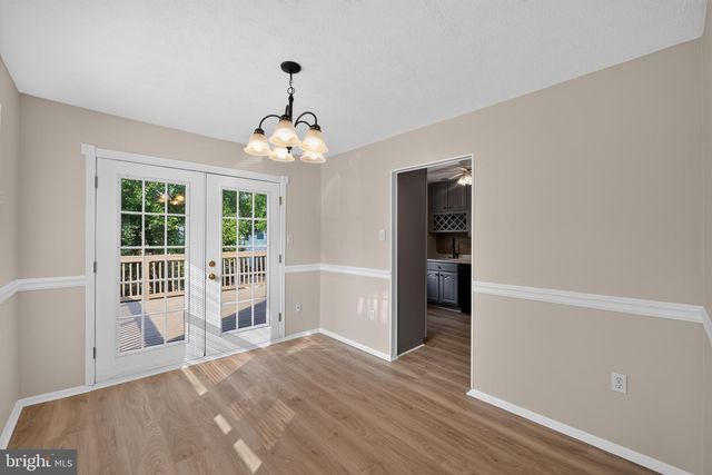 2074 LAKE GROVE LN, Crofton, MD 21114