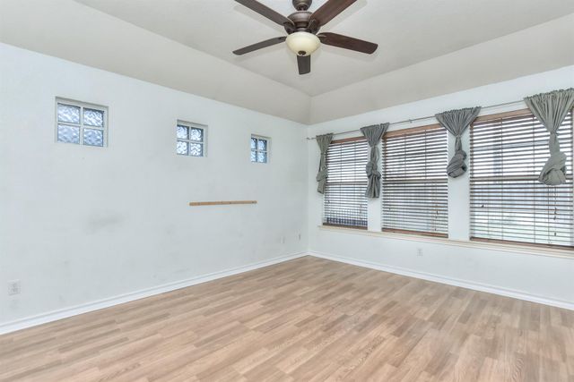 210 Village DR, Georgetown, TX 78628