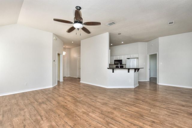 210 Village DR, Georgetown, TX 78628