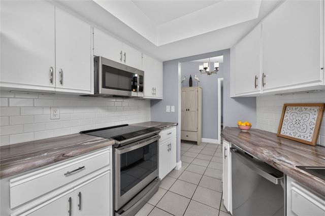 255 MARK TWAIN LANE, Rotonda West, FL 33947