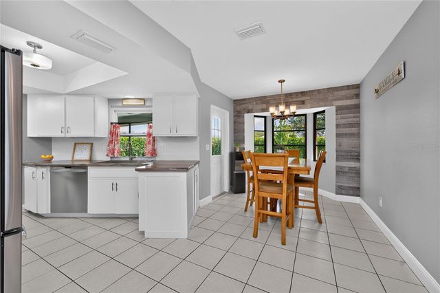 255 MARK TWAIN LANE, Rotonda West, FL 33947