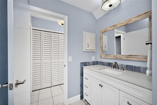 255 MARK TWAIN LANE, Rotonda West, FL 33947