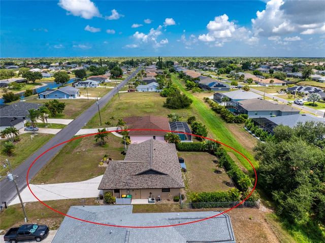 255 MARK TWAIN LANE, Rotonda West, FL 33947