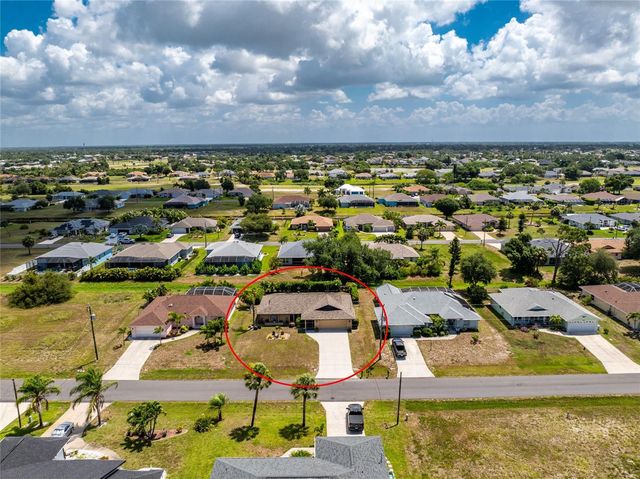 255 MARK TWAIN LANE, Rotonda West, FL 33947